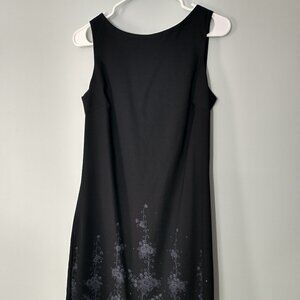 NWOT CDC Dress with Floral Accents Size 6